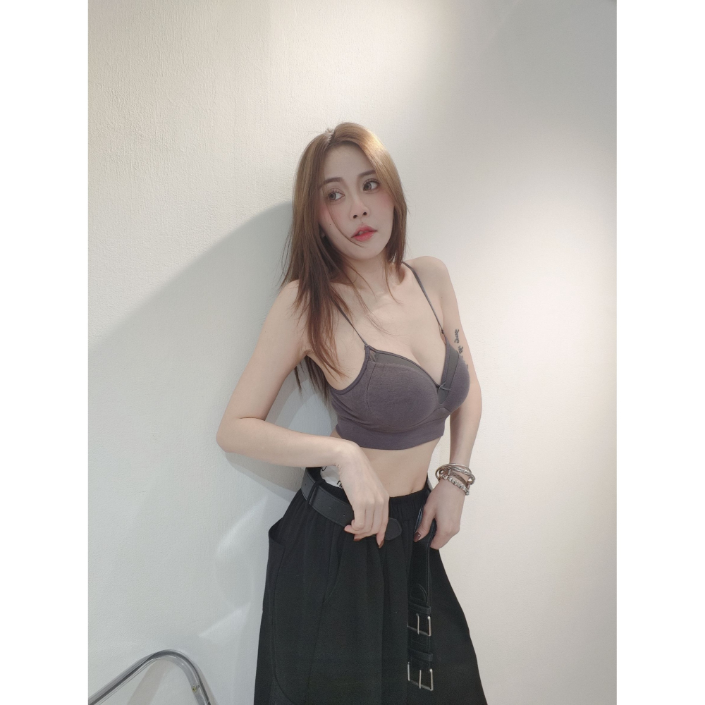 預購= Ki.studio 實拍｜769 內搭 小狐狸罩杯 背心 均碼彈力 不挑胸圍 肩帶可調整 透氣孔洞罩杯 8色-細節圖2