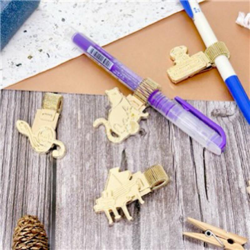 現貨正版 造型彈簧筆夾 金屬筆夾 彈簧筆夾 固定筆扣 夾板筆夾 金屬筆夾 筆記本彈簧筆夾 辦公事務文具用品 贈品禮品-細節圖2