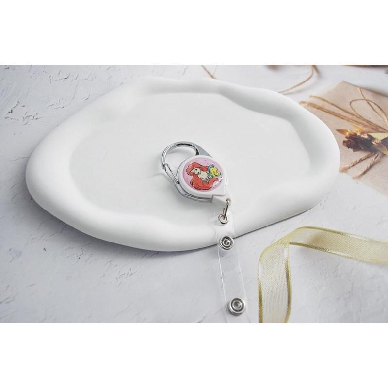 現貨正版 迪士尼 掛勾伸縮識別夾 愛麗兒 伸縮識別夾 可扣式伸縮鑰匙圈 公主樂鉤識別夾 小美人魚 伸縮卡夾 證件夾-細節圖3