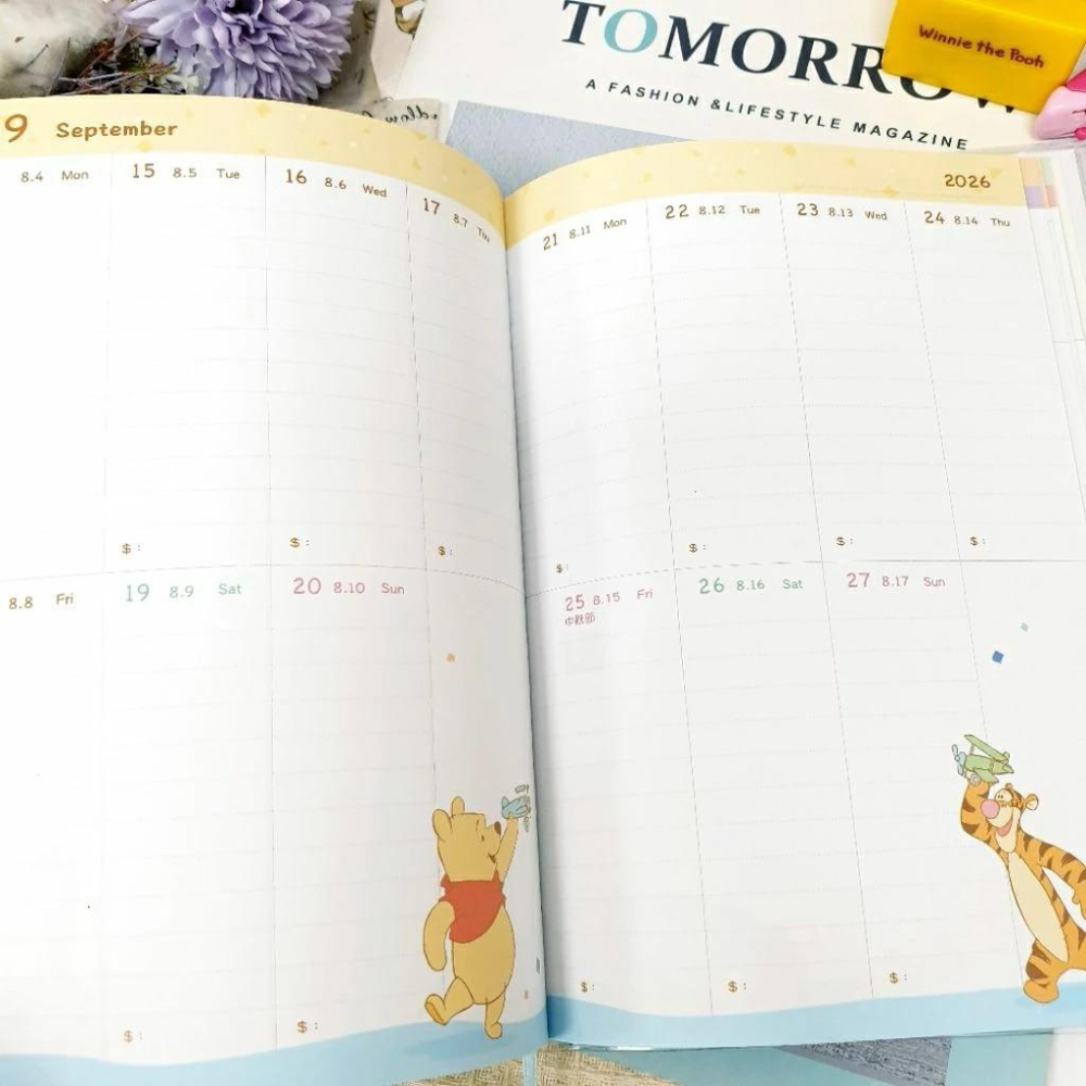現貨正版 2026年 維尼 跨年日誌 雙夾鏈 日誌 迪士尼 手帳 週計劃 25k月誌 行事曆 年度計劃 月計劃 台灣製-細節圖3
