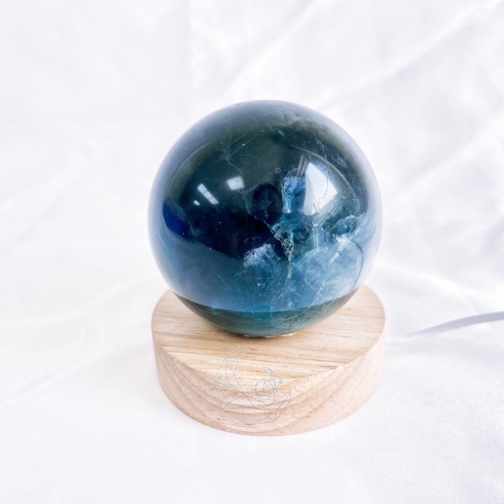 ₍мσσи_нασ ᙏ̤̫͚ 紅55 螢石球 7.2cm海洋之星 深邃  鑲嵌在暗中的寶石-細節圖5