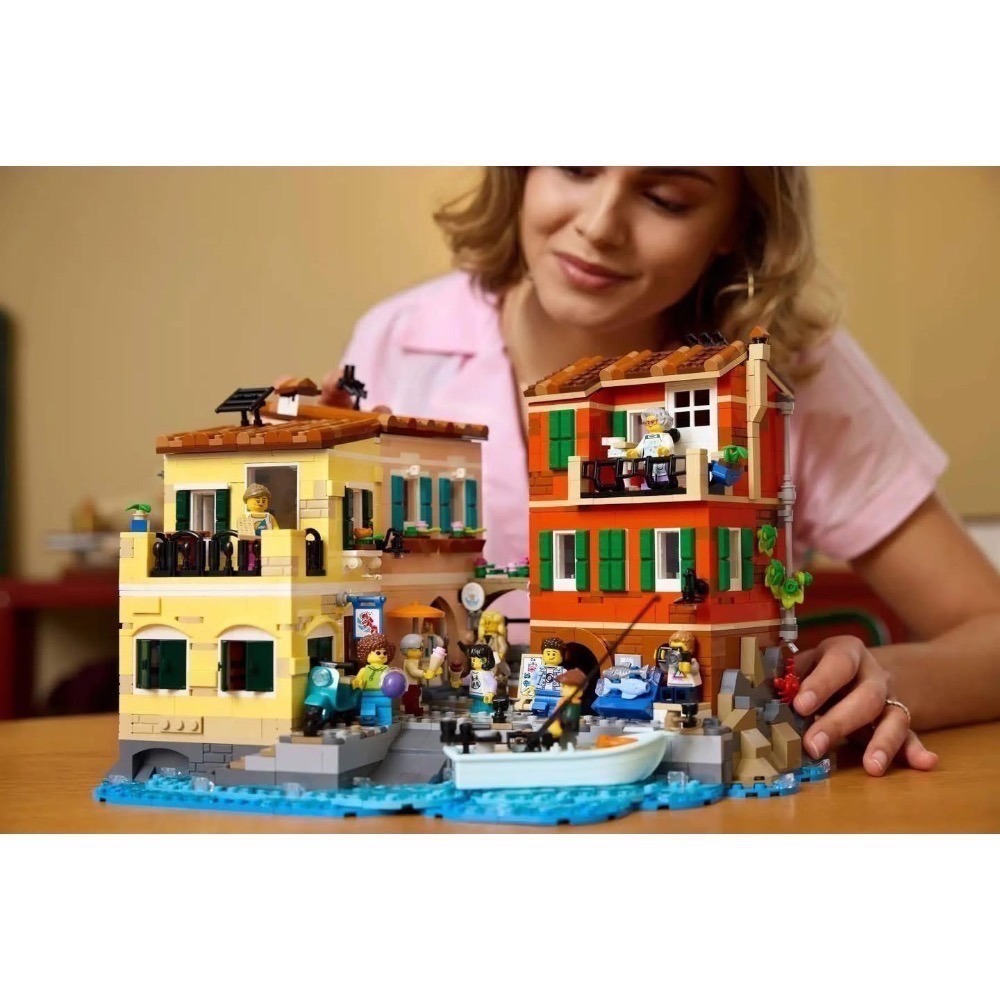 《狂樂玩具屋》 LEGO 21359 IDEAS 義大利里維埃拉 Italian Riviera-細節圖2