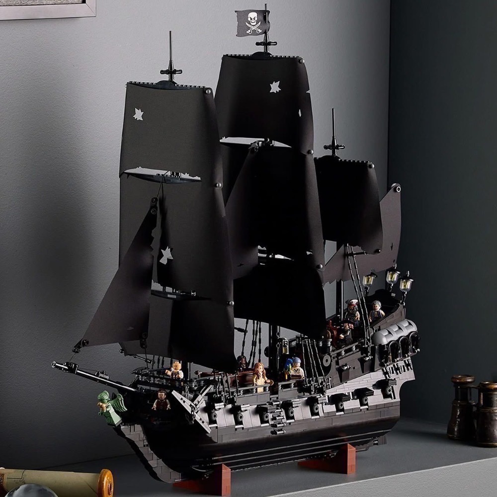 《狂樂玩具屋》LEGO  10365 黑珍珠號 The Black Pearl 神鬼奇航 加勒比海盜(9月中出貨)-細節圖2