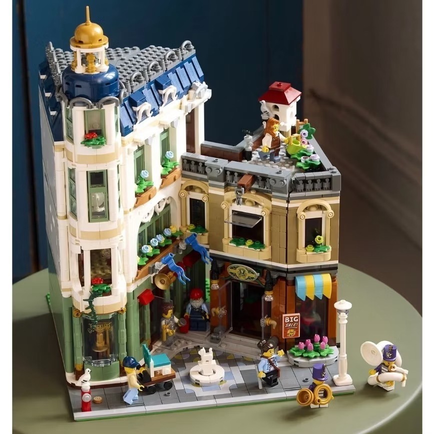 《狂樂玩具屋》LEGO 11371 商店街 Shopping Street-細節圖2