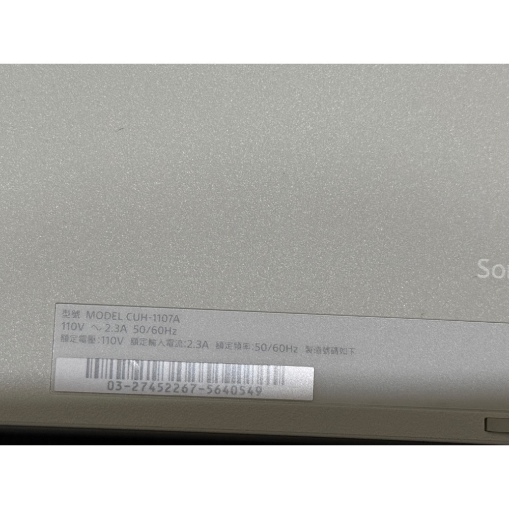 賣二手 PS4 型號CHU-1107A 內詳-細節圖2