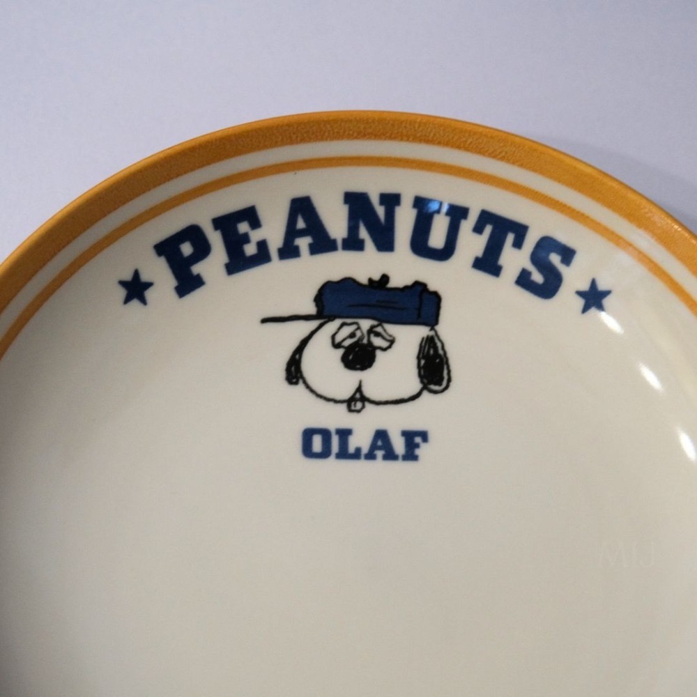 現貨 【Snoopy】史努比 陶瓷盤 Yamaka 日本製🇯🇵 歐拉夫 查理布朗 露西-細節圖7