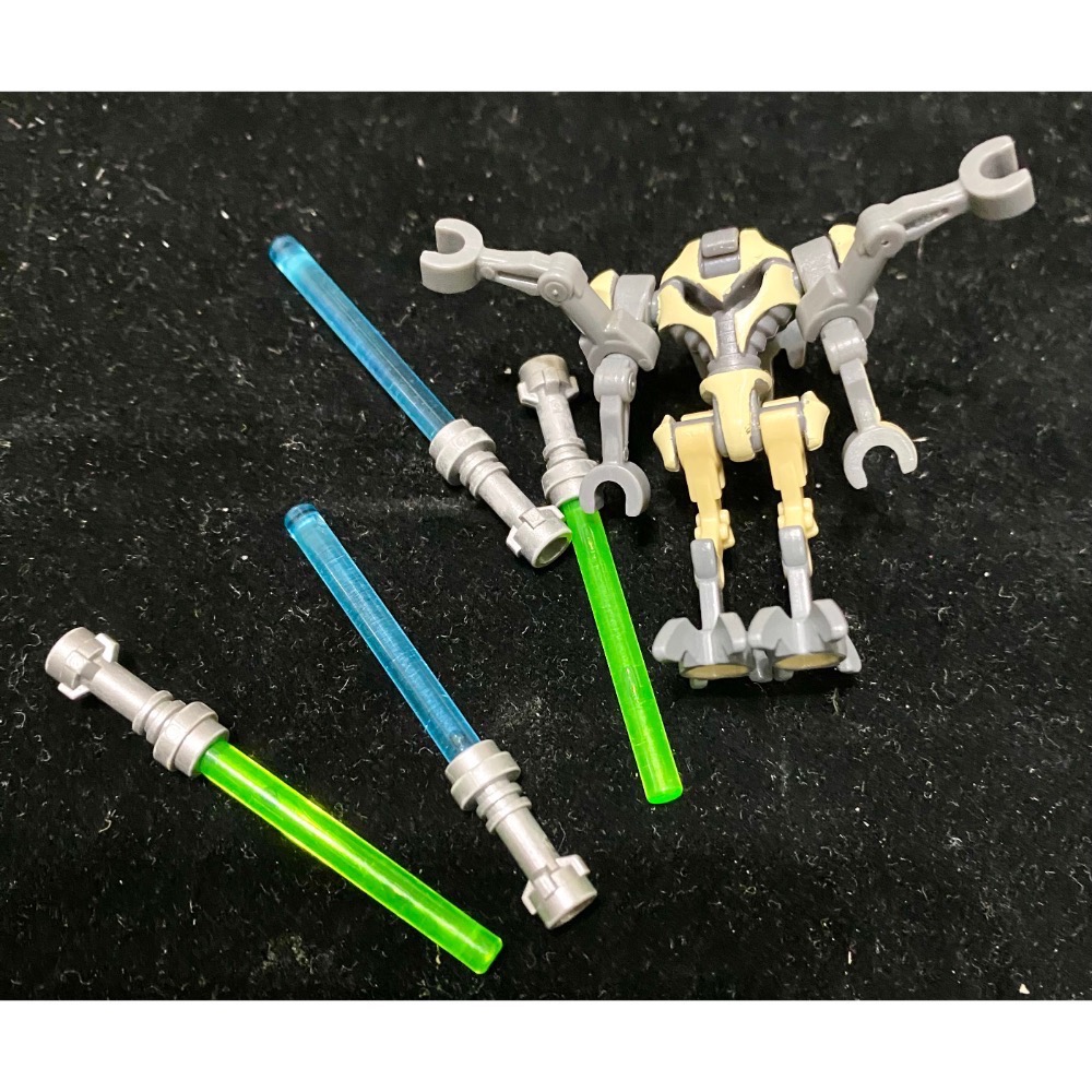 [步步高］二手展品lego 9515土黃色格雷斯將軍（含四支光劍）-細節圖2