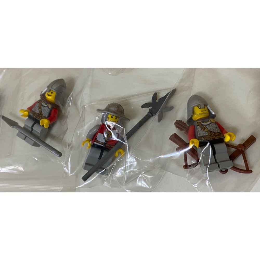 ［步步高］展示美品樂高lego 中世紀紅獅國國王+3槍兵+2弓箭手-細節圖3