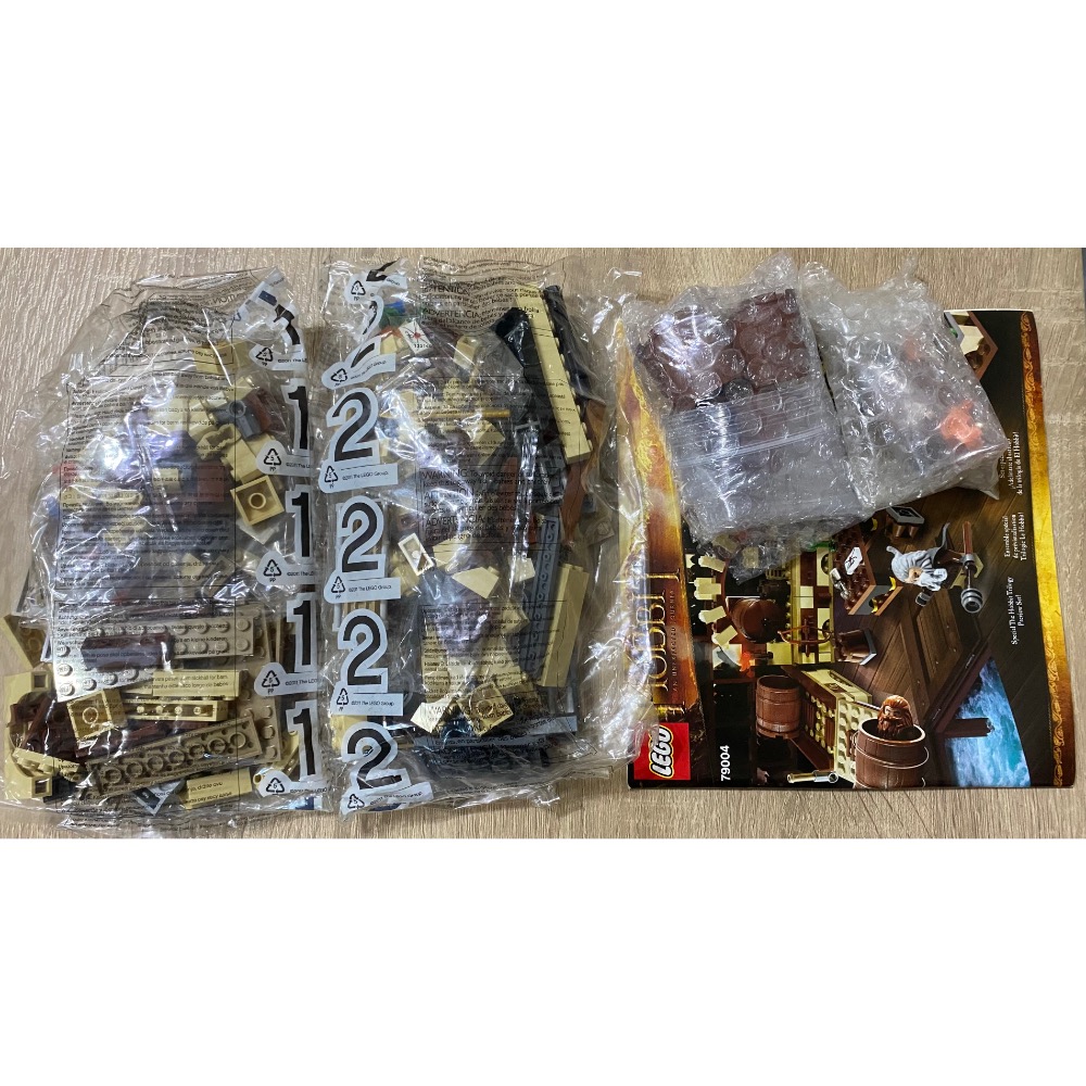 ［步步高］全新純場景拆售樂高LEGO 79004 木桶逃脫（無人偶及其配件，有書無盒，全新未組）-細節圖2