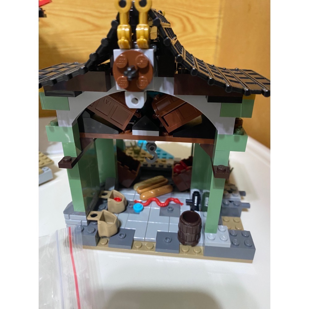 [步步高］展品場景樂高lego 70751 飛天忍者神廟（無書盒，無人偶僅場景有缺如下）-細節圖4