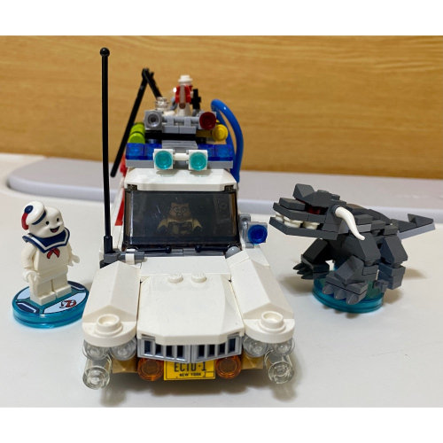 ［步步高］展品樂高lego 抓鬼車+2人偶（含車內）+小怪獸（合售如圖，無盒無書）