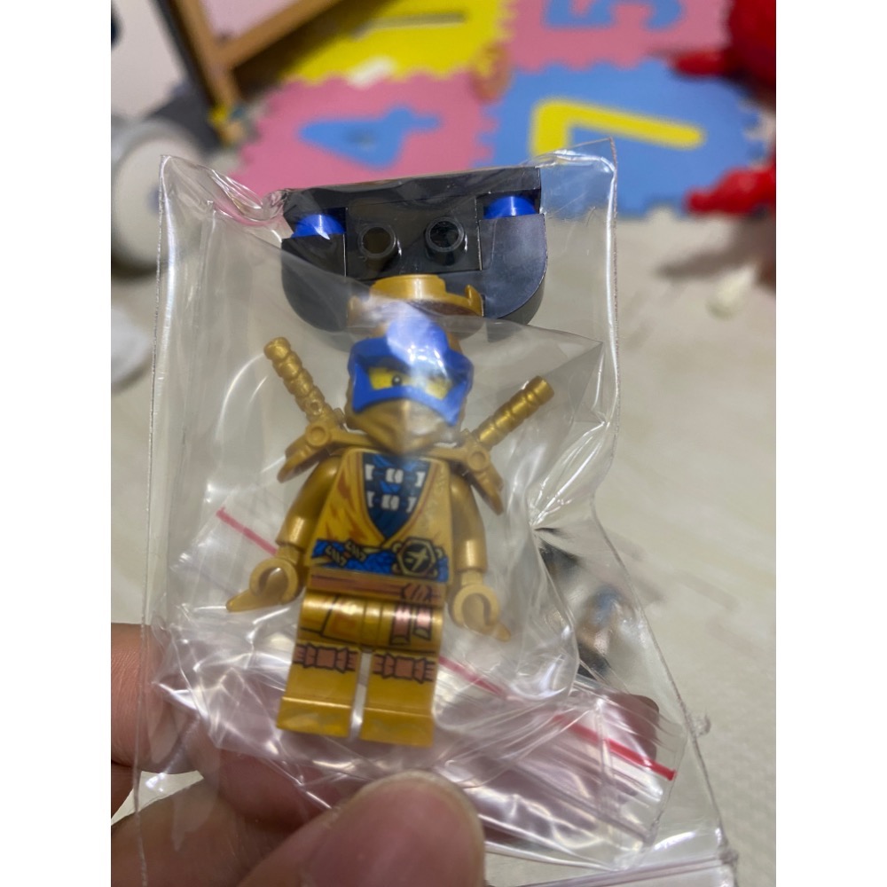[步步高］組裝入袋 樂高lego 炫風忍者 十週年 黃金忍者 七隻一套（含武器配件地台）-細節圖5