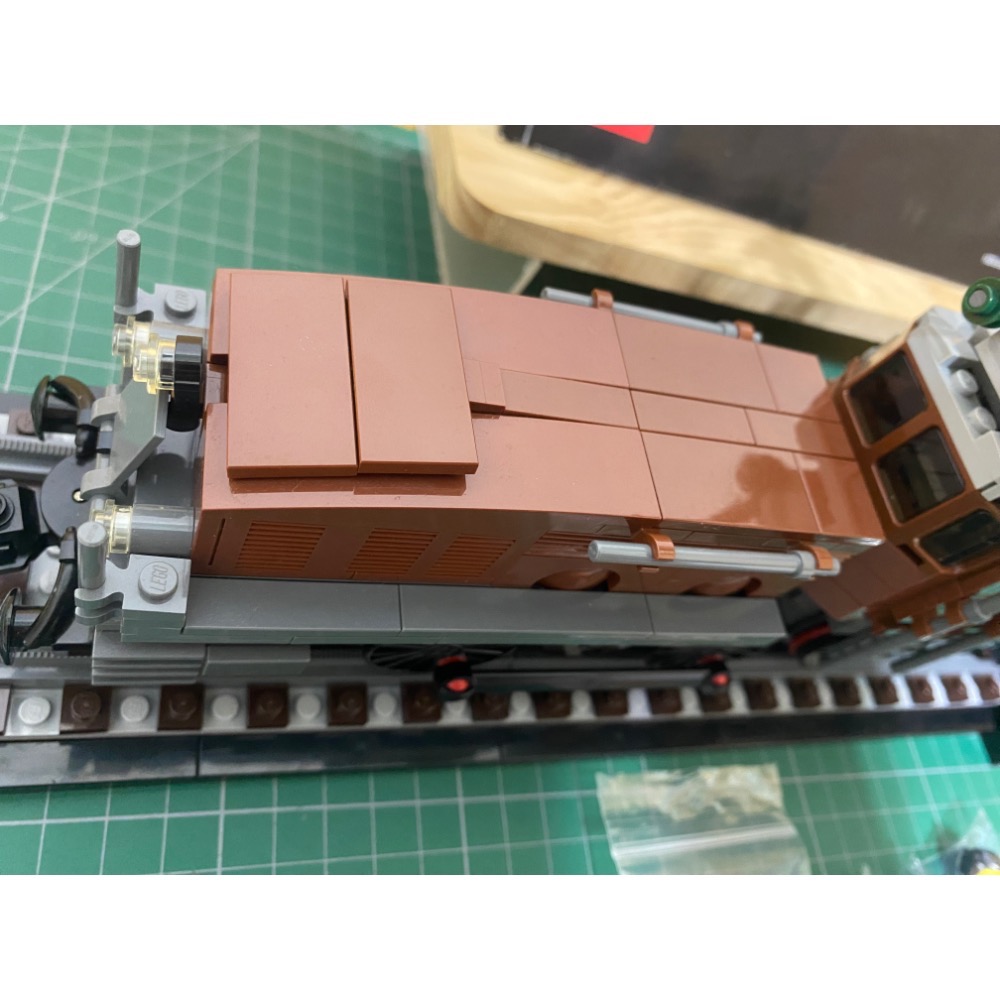 ［步步高］展品 樂高Lego 10277 鱷魚火車頭 （有書，有餘件，爛盒當無盒）-細節圖2