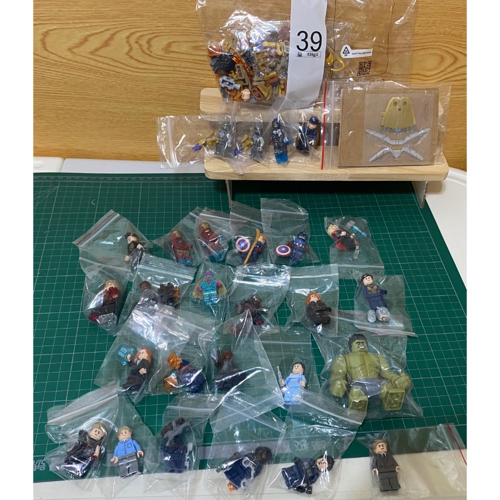［步步高］拆售樂高LEGO 76269 復仇者大廈全人偶30隻贈2(含配件如圖)-細節圖2