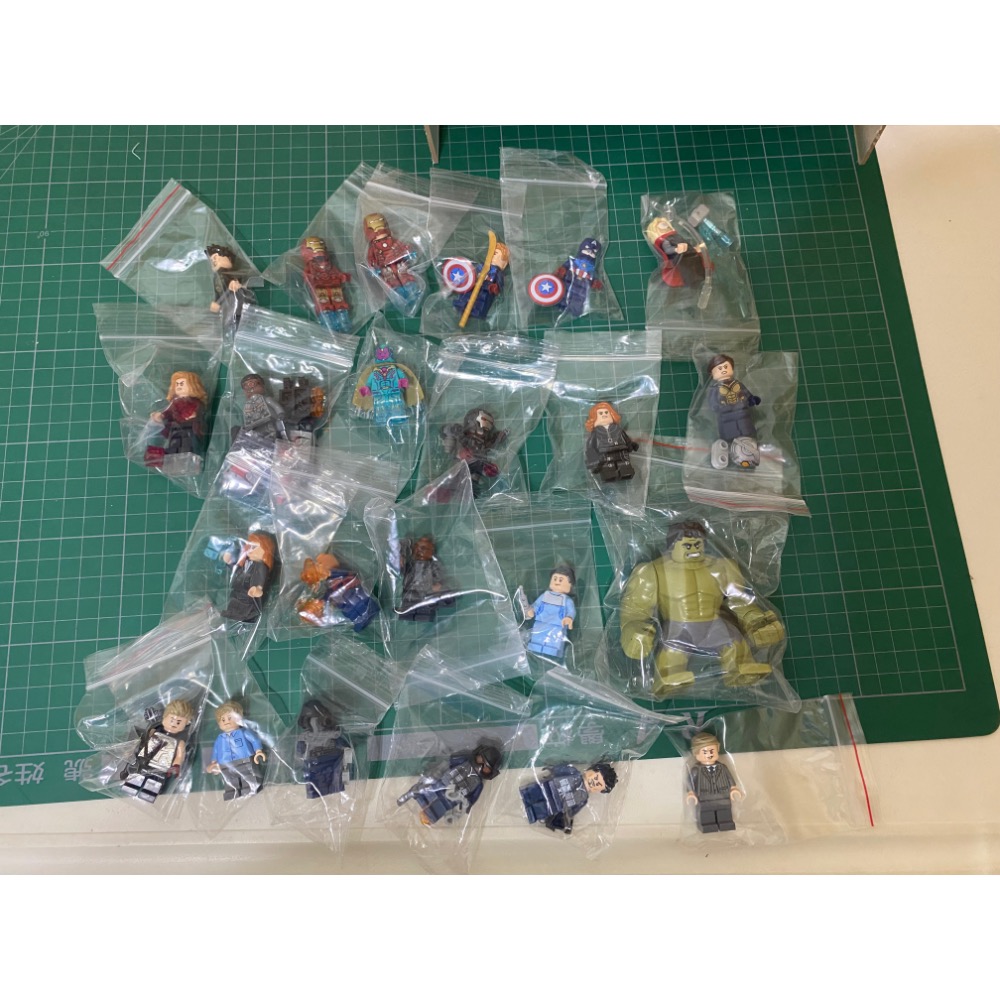 ［步步高］拆售樂高LEGO 76269 復仇者大廈全人偶30隻贈2(含配件如圖)-細節圖3