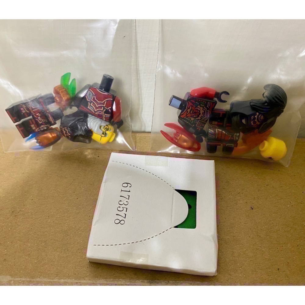 ［步步高］全新未組樂高LEGO 70626 時空雙子 附上 4色時空之刃 頭髮頭盔（配件披風全新完整）-細節圖3