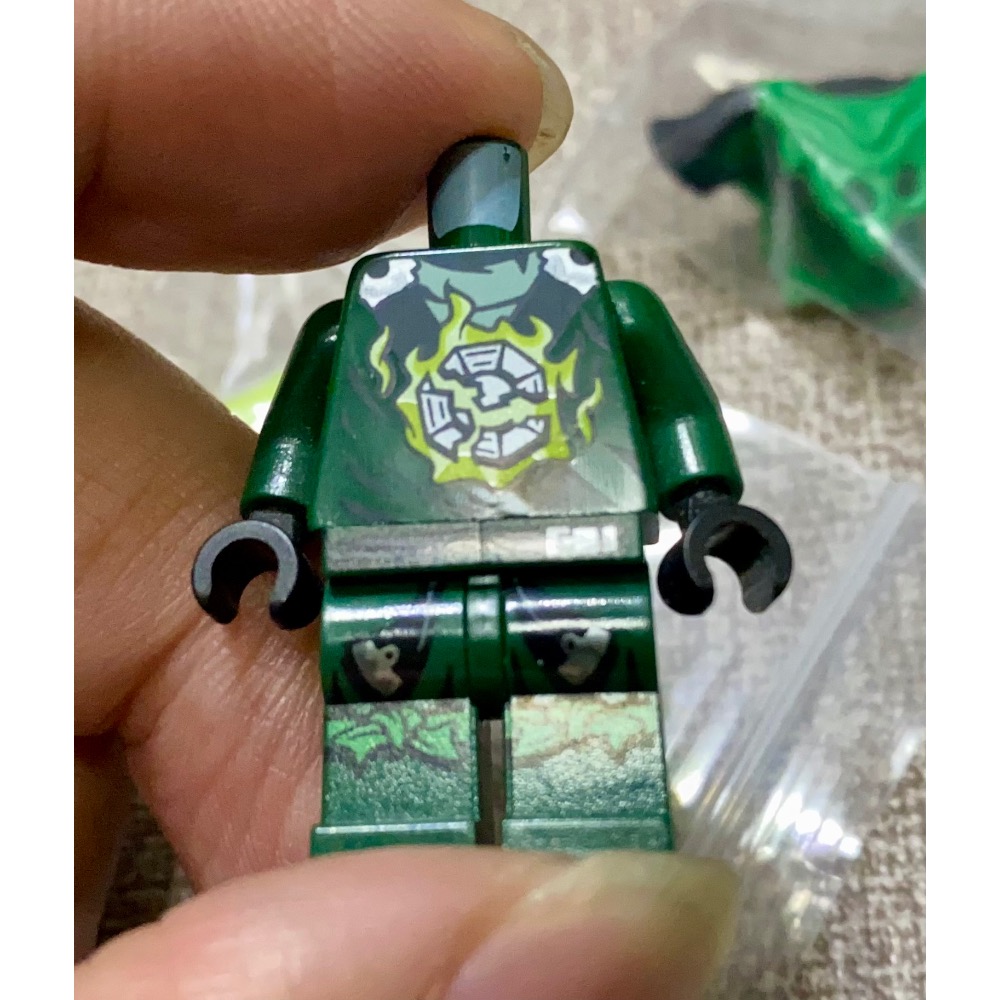 ［步步高］展品樂高 LEGO njo0154 附身勞埃德（關節正常實品如圖）-細節圖6