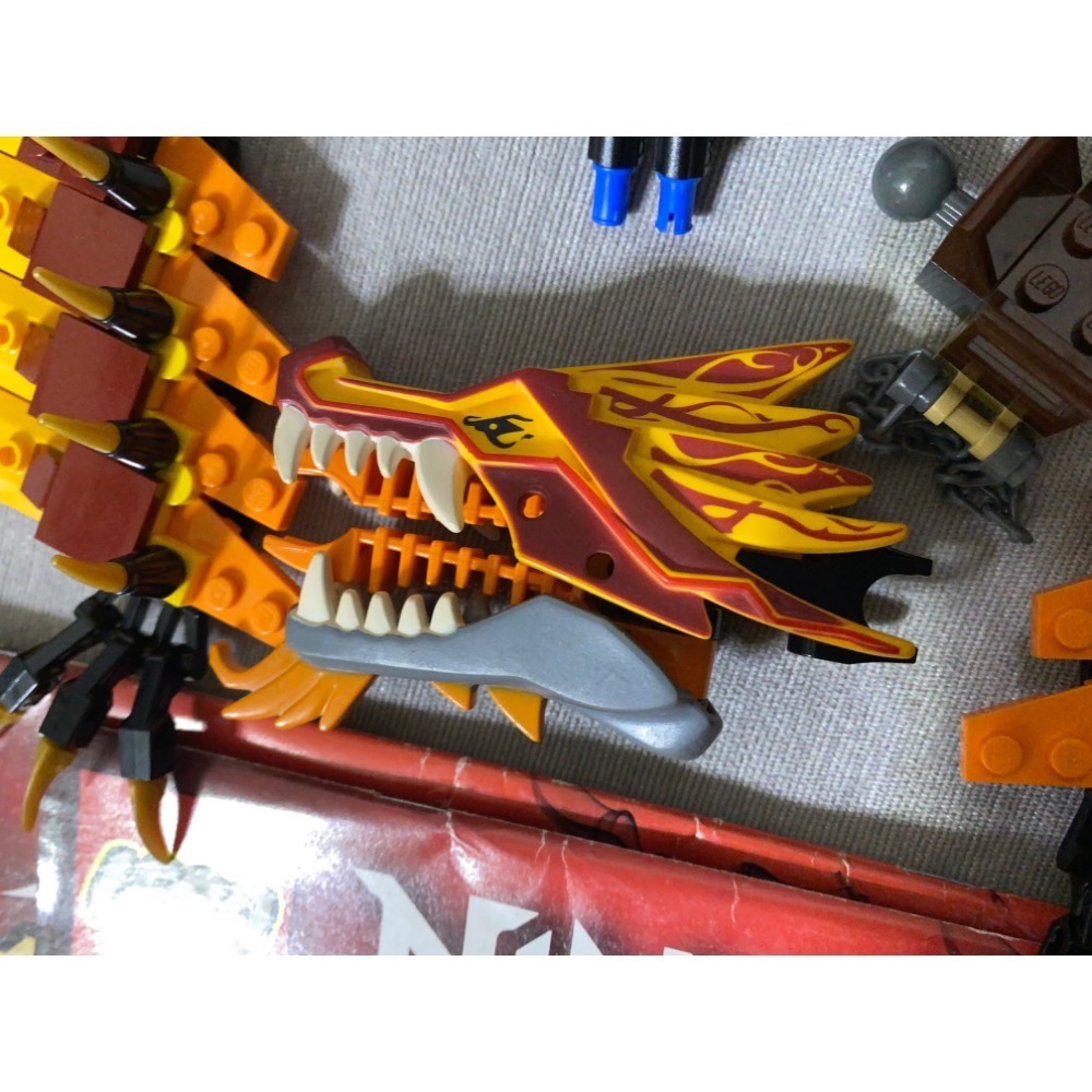 ［步步高］稀有二手已組樂高LEGO 2507 火焰神廟（人偶完整，有書無盒）-細節圖2