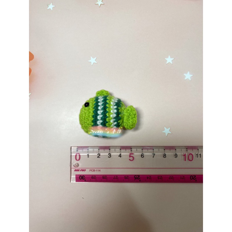 💖Dream’s 手作💖DIY手工毛線編織-可愛熱帶小魚吊飾成品，手機吊飾，鑰匙圈吊飾，小吊飾，婚禮小物-細節圖7