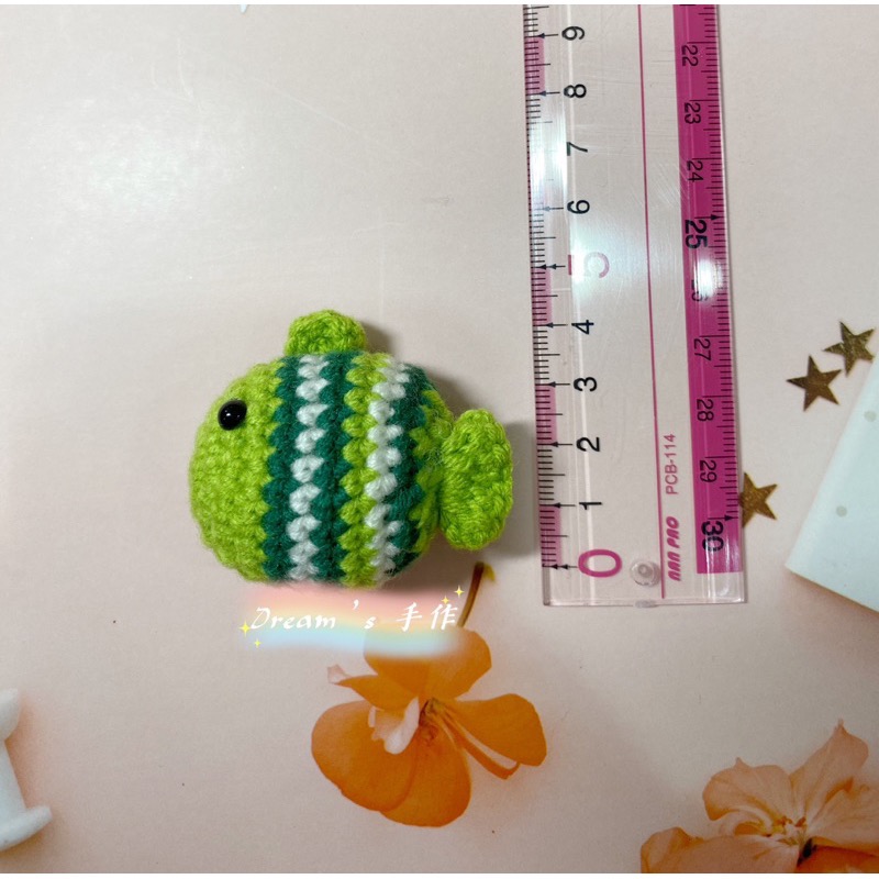 💖Dream’s 手作💖DIY手工毛線編織-可愛熱帶小魚吊飾成品，手機吊飾，鑰匙圈吊飾，小吊飾，婚禮小物-細節圖8