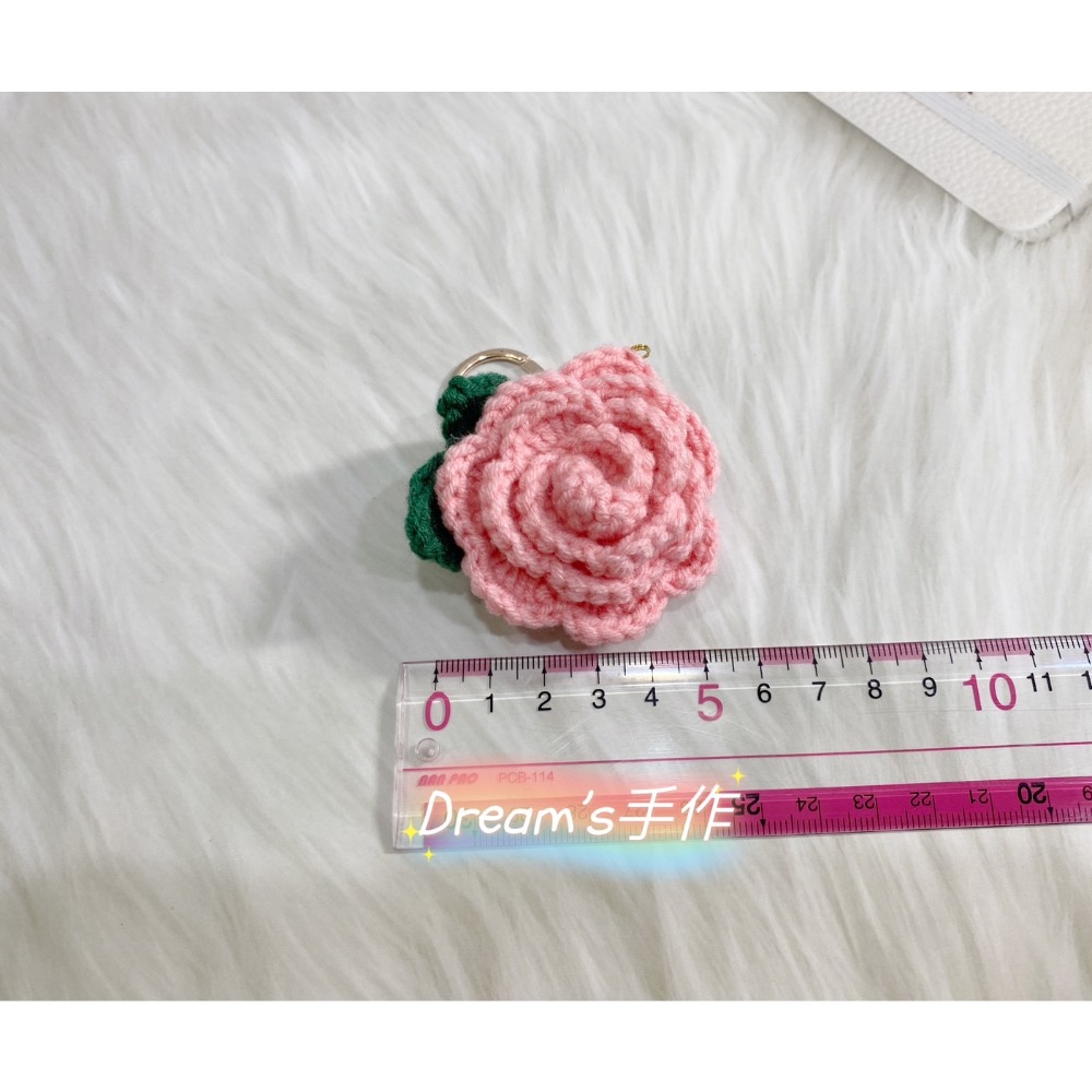 💖Dream’s 手作💖山茶花小香風毛線編織吊飾，幸運吊飾、手機吊飾、鑰匙圈吊飾、婚禮小物-細節圖10