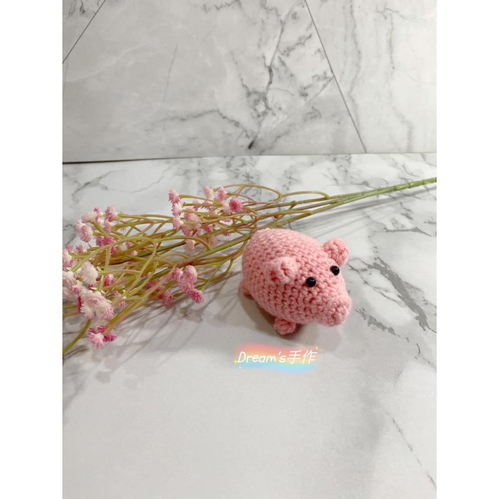 💖Dream’s 手作💖可愛小豬毛線編織吊飾成品，手機吊飾，鑰匙圈吊飾，幸運小物-細節圖4