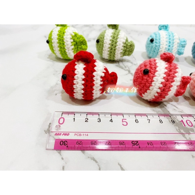 💖Dream’s 手作💖DIY手工毛線編織-可愛熱帶小魚吊飾成品，手機吊飾，鑰匙圈吊飾，小吊飾，婚禮小物-細節圖5
