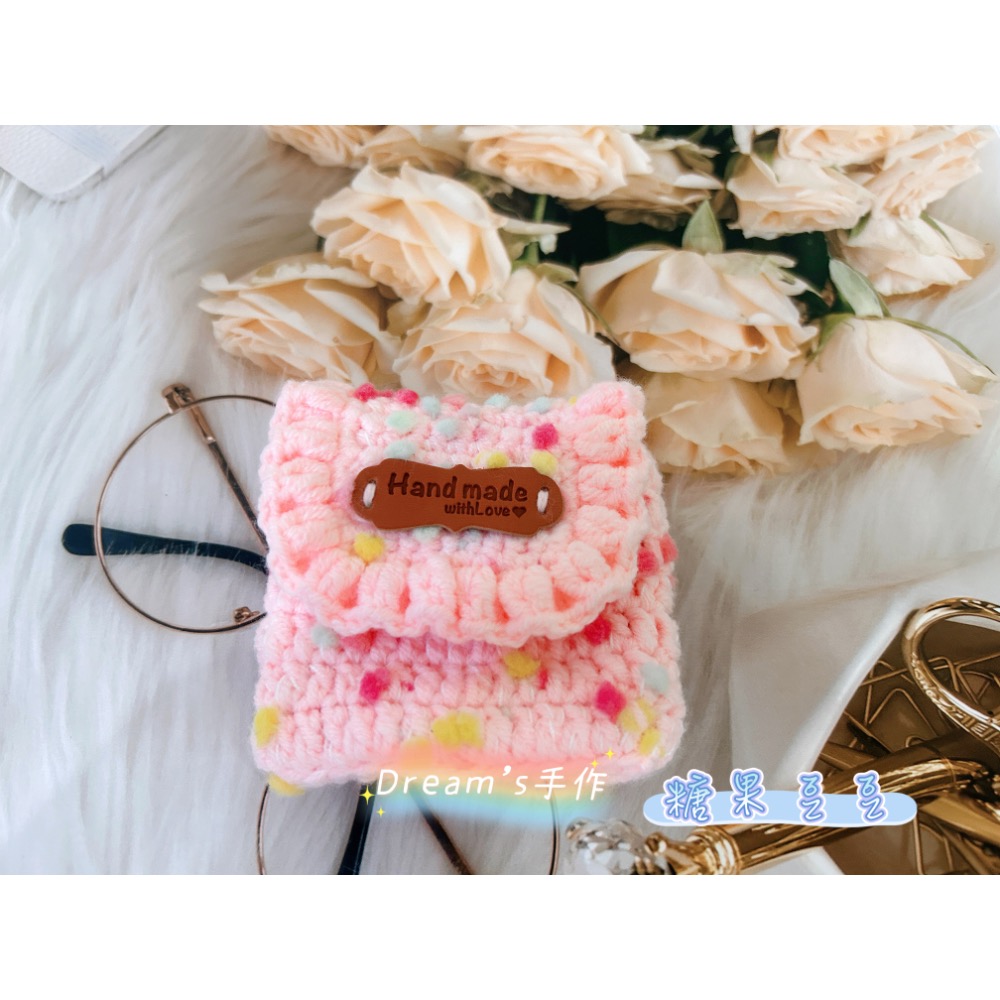 💖Dream’s 手作💖毛線編織・豆豆糖耳機包  磁釦開合設計 剛剛好裝 AirPods、小物、銅板-規格圖9
