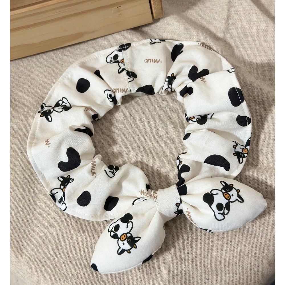 《葉葉領圍兜》-牛牛款 寵物領巾-細節圖2