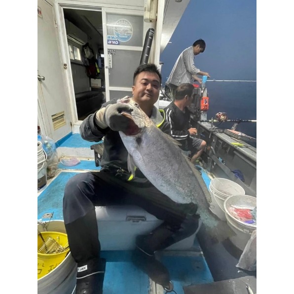 三代目【絕魂】~~老船長強力推薦~~☆絕魂PE頂級黑線☆ 三層卡夢CARBON碳素線-細節圖5