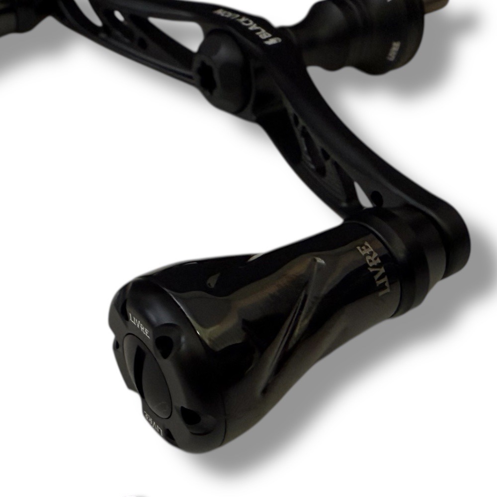 中壢鴻海釣具【LIVRE】 BLACK LION×LIVRE Cachalot 98 Forte 霧面黑色限量改裝握丸-細節圖5