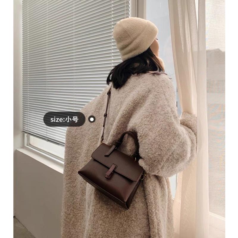 ʀᴏᴀɴɴᴀ_ᴋʀ自留韓國🇰🇷IG熱銷大爆款高級感桃木復古納帕紋軟皮革包單肩斜挎包手提包包新款潮大容量青春女生包包-細節圖2