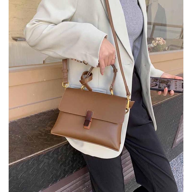 ʀᴏᴀɴɴᴀ_ᴋʀ自留韓國🇰🇷IG熱銷大爆款高級感桃木復古納帕紋軟皮革包單肩斜挎包手提包包新款潮大容量青春女生包包-細節圖6