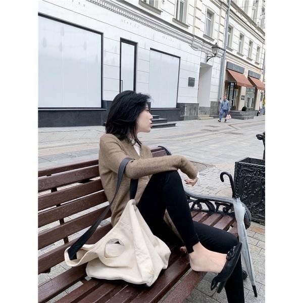 ʀᴏᴀɴɴᴀ_ᴋʀ腳口不規則黑色修身打底褲女高腰設計感小腳褲百搭顯瘦長褲-細節圖8