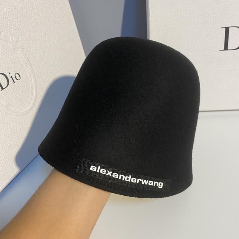 ʀᴏᴀɴɴᴀ_ᴋʀ  「低調感的高級」𝑎𝑙𝑒𝑥𝑎𝑛𝑑𝑒𝑟𝑤𝑎𝑛𝑔完美修飾頭型羊毛水桶帽黑色個性潮盆帽日系百搭羊毛呢漁夫帽-細節圖2