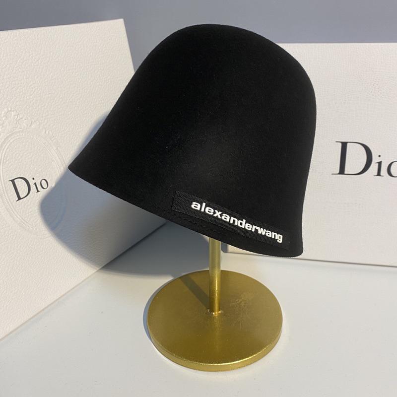 ʀᴏᴀɴɴᴀ_ᴋʀ  「低調感的高級」𝑎𝑙𝑒𝑥𝑎𝑛𝑑𝑒𝑟𝑤𝑎𝑛𝑔完美修飾頭型羊毛水桶帽黑色個性潮盆帽日系百搭羊毛呢漁夫帽-細節圖9