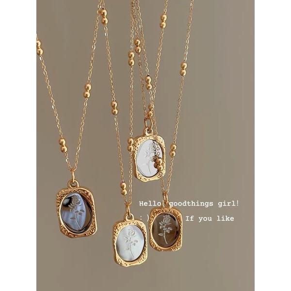 ʀᴏᴀɴɴᴀ_ᴋʀ激美🔥百搭時髦小眾復古設計感金邊魔境玫瑰花襯衫項鍊百搭氣質鈦鋼頸鏈長款飾品項鍊-細節圖4