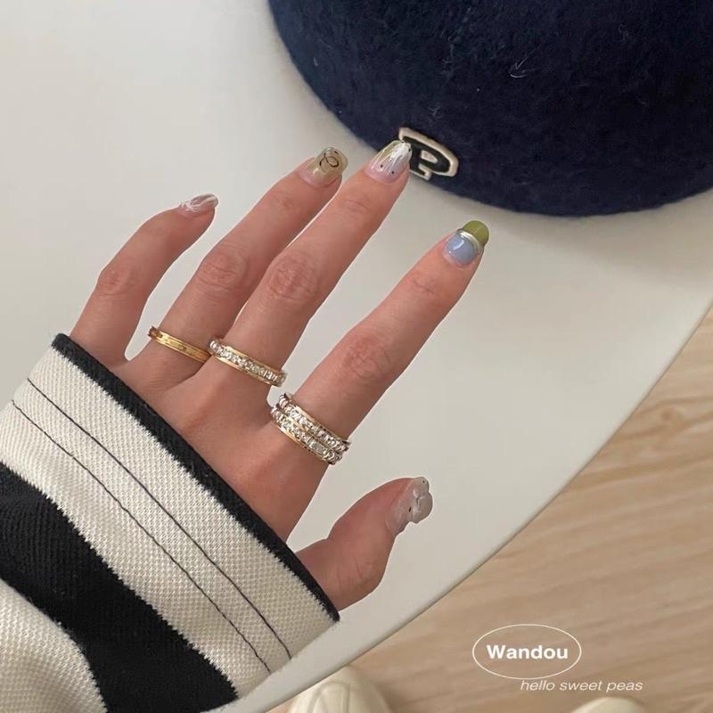 ʀᴏᴀɴɴᴀ_ᴋʀ爆閃🔥鈦鋼不掉色一圈滿鑽戒指單層雙層輕奢華派對食指戒-細節圖3