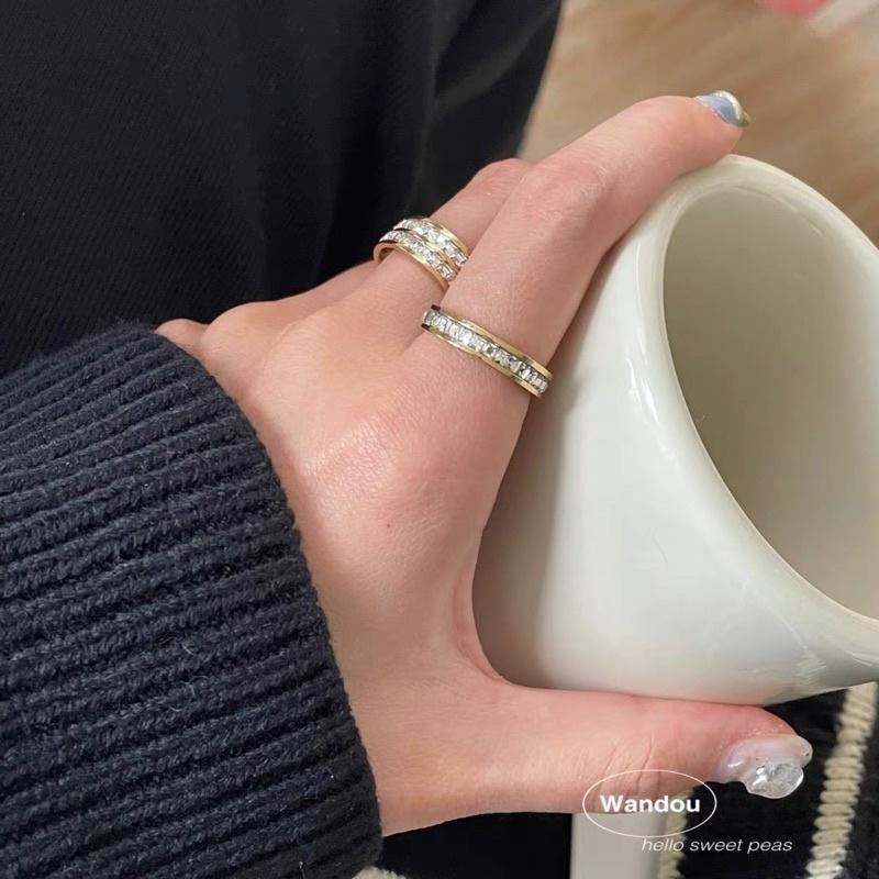 ʀᴏᴀɴɴᴀ_ᴋʀ爆閃🔥鈦鋼不掉色一圈滿鑽戒指單層雙層輕奢華派對食指戒-細節圖9