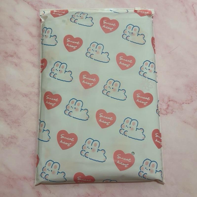 ✿Cindy包材✿🐰臺灣出貨 現貨🐰愛心 兔兔 收納袋 拉鍊袋 服飾袋 包裝袋 夾鏈袋 衣服包裝袋 磨砂袋 旅行收納-細節圖4