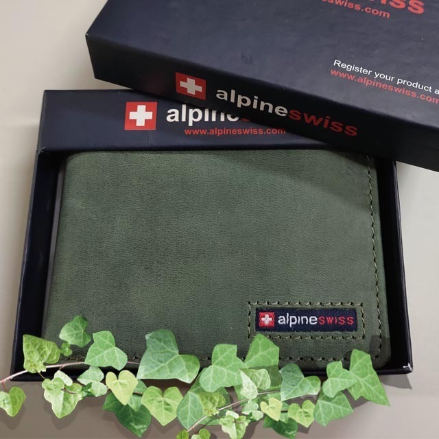 【ALPINE SWISS】瑞士+ 男皮夾 短夾 麂皮 品牌盒裝／仿舊軍綠（單鈔夾）-細節圖5