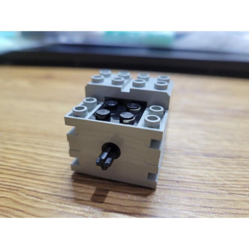 {全新} LEGO 71427 馬達 電控 天空之城 9V Mini-Motor 43362c01