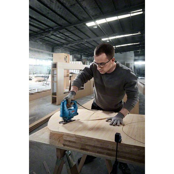 含稅 新款【新宇五金】BOSCH 博世 GST 680 調速線鋸機 切割能力 68mm (切木) 曲線鉅替代GST65E-細節圖6