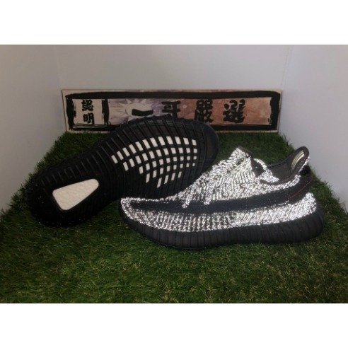 【一哥嚴選】adidas YEEZY 350 V2 triple black 黑 全黑 反光 滿天星 男女 FU9007-細節圖5