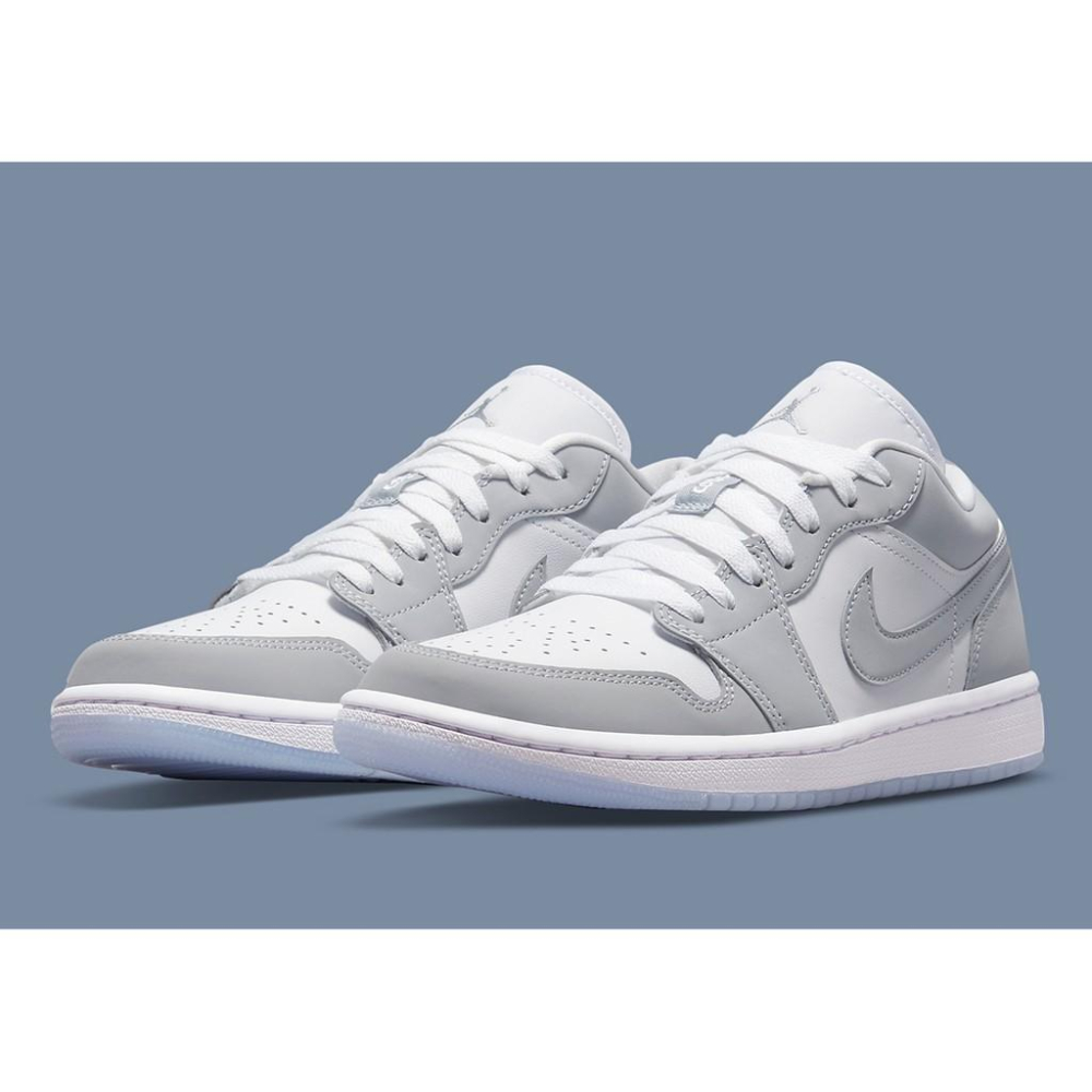 【一哥嚴選】NIKE Air Jordan 1 Low AJ1 白 灰 粉藍底 麂皮 麂皮 滑板鞋 DC0774-105-細節圖2