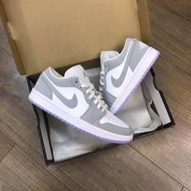 【一哥嚴選】NIKE Air Jordan 1 Low AJ1 白 灰 粉藍底 麂皮 麂皮 滑板鞋 DC0774-105-細節圖4