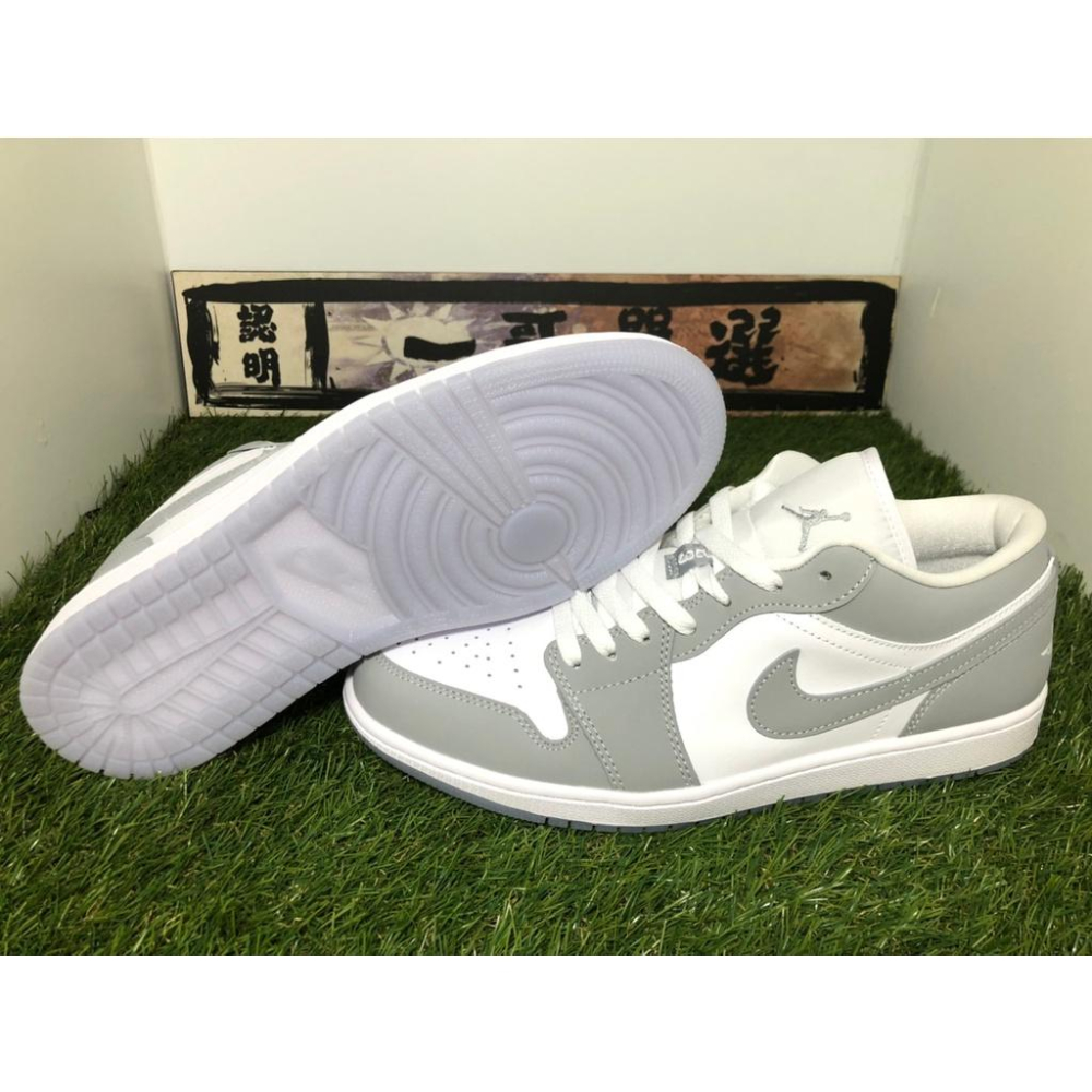 【一哥嚴選】NIKE Air Jordan 1 Low AJ1 白 灰 粉藍底 麂皮 麂皮 滑板鞋 DC0774-105-細節圖7