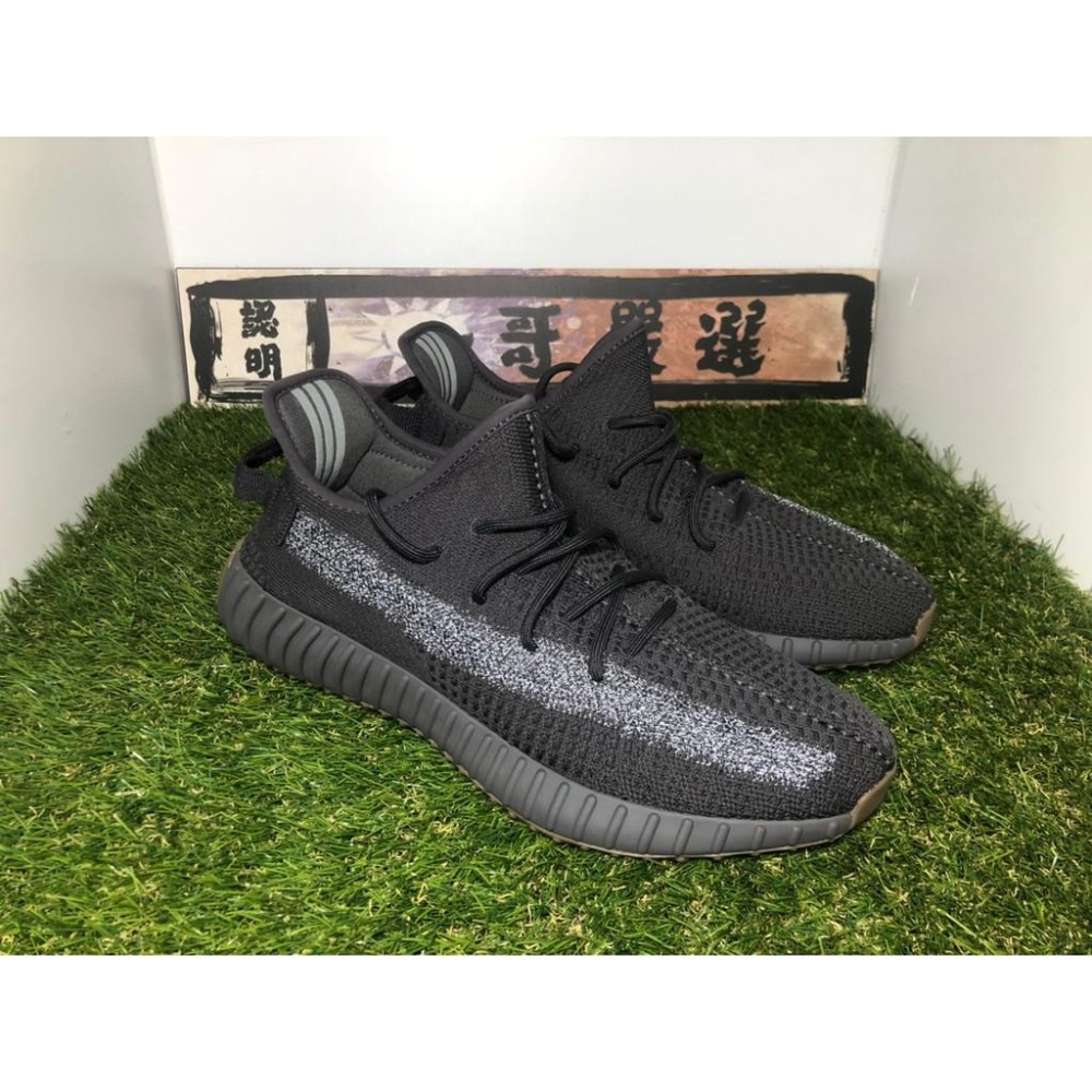 優惠【一哥嚴選】Adidas Boost 350 V2 Cinder Reflec 新款 滿天星 黑 膠底 FY4176-細節圖4