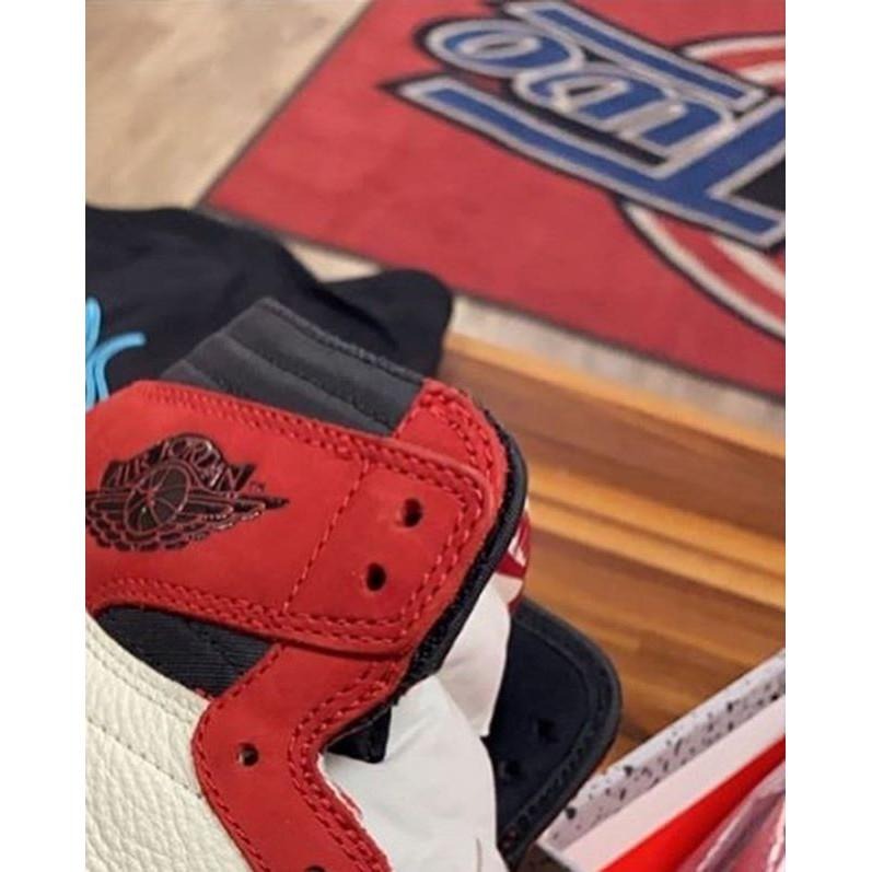 【一哥嚴選】Travis Scott x Nike Air Jordan 1 AJ1 聯名 紅 黑勾 倒勾 鬼臉 男女鞋-細節圖3