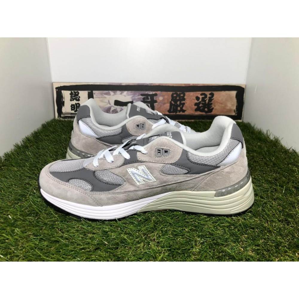 【一哥嚴選】New Balance 992 NB 灰 白 反光 麂皮 余文樂 美國製 復刻 復古 男女鞋 M992GR-細節圖2